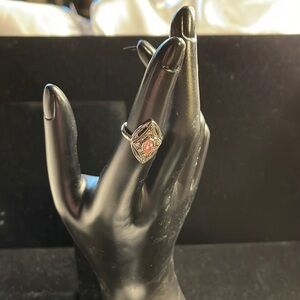 Avon - 1992- Vintage Antique Style Ring Sz 6